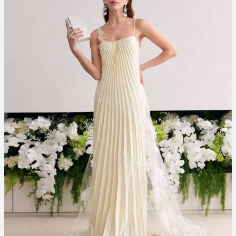Elegant Cream Evening Gown